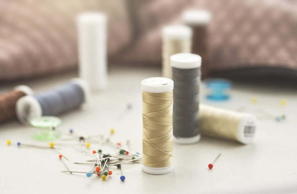 sewing, thread, craft-3405975.jpg